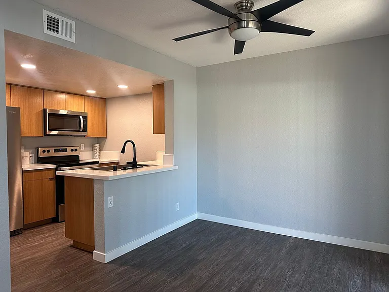 Corona Pointe Resort — Photo 257