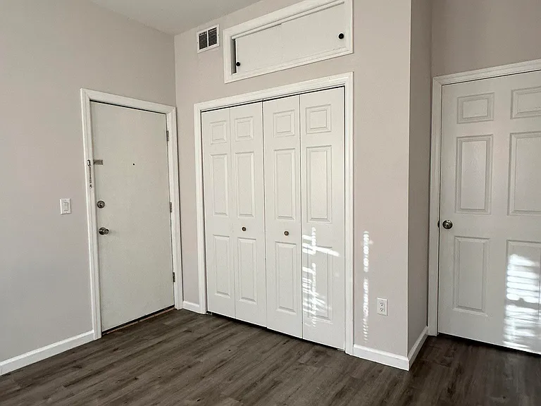 38 Clendenny Ave #1R — Photo 13