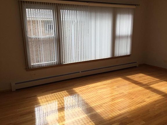 4th image of 8240 W Belmont Ave #2S