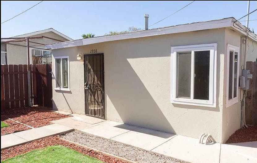1st image of 2938 Clay Ave