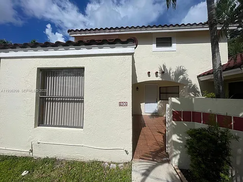 1400 San Remo Cir #1400 Photo 1