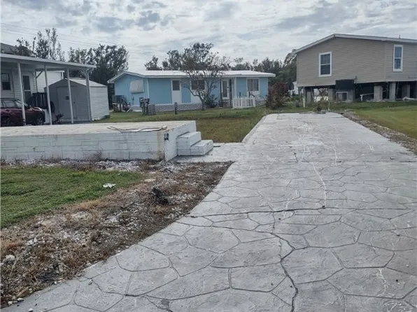 332 Rosa Lee Ave, Fort Myers, FL 33908