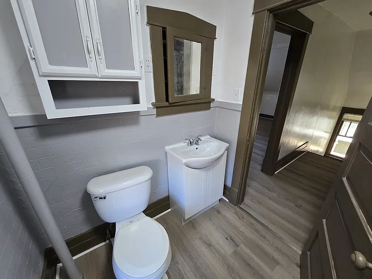 506 Fowler St — Photo 22