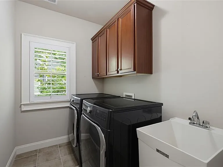 1452 Woodland Hills Dr — Photo 33
