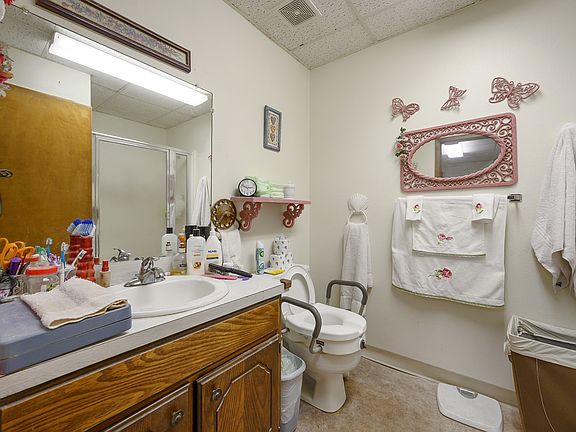 5th image of 1307 SE Adams St #11401689
