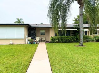 1052 North Dr APT B, Delray Beach, FL 33445