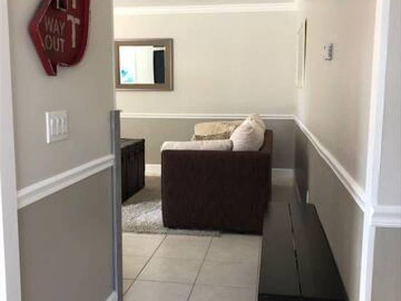 5th image of 1180 Carlton Court #204