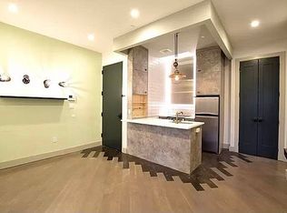 104 Scholes St #3F, Brooklyn, NY 11206