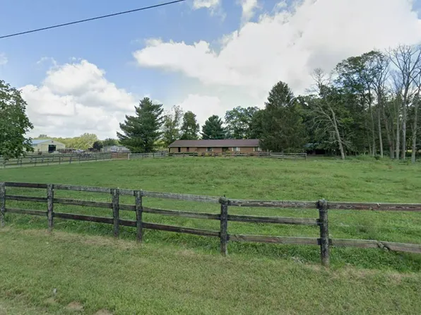 2400 E Spring Valley Paintersville Rd, Xenia, OH 45385