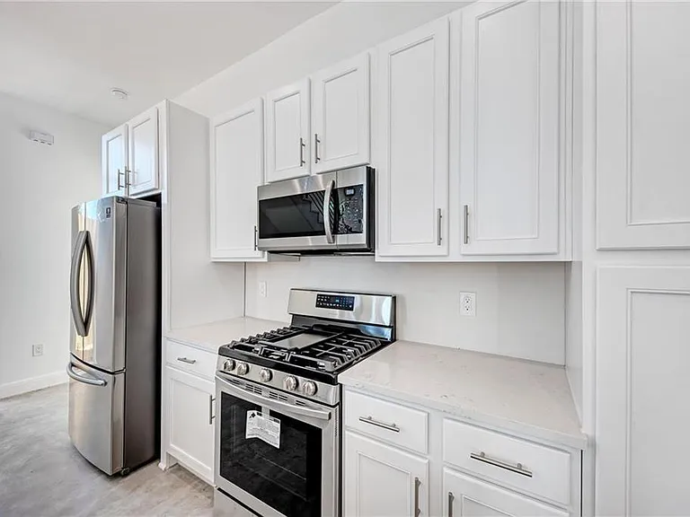 6111 Begonia Cir #1 — Photo 10
