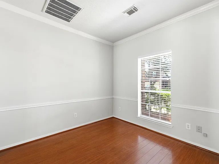 3126 Waters View Dr — Photo 14