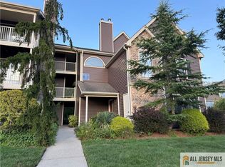 226 Blew Ct, East Brunswick, NJ 08816