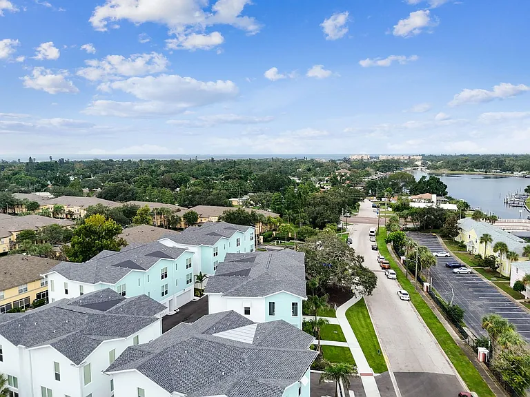 3826 Pompano Dr SE — Photo 98