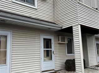 2 Jeanette Rd #61, Danbury, CT 06811