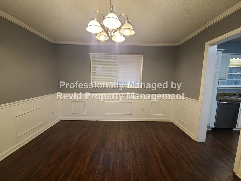 6771 Bainbridge Dr — Photo 14
