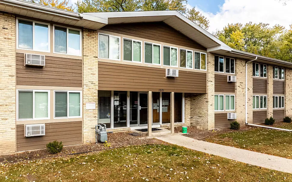 Liberty Valley Apartments — Photo 2