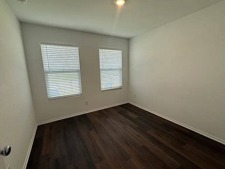 Arkoma Dr — Photo 3