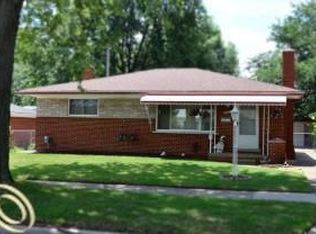 28639 Suburban Dr, Warren, MI 48088
