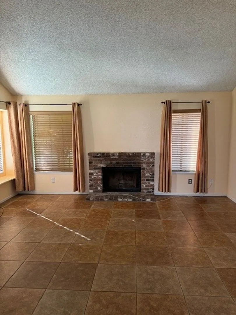 Building Photo - 3512 Snowflake Ct