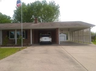 115 Fairlane Dr, Ironton, MO 63650