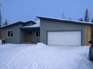 1548 Kyliesueroo Ct, North Pole, AK 99705