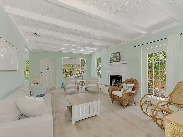 5253 Avenida Del Mare — Photo 11