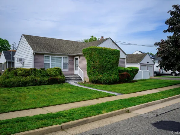 130 Boylston Street, Hempstead, NY 11550