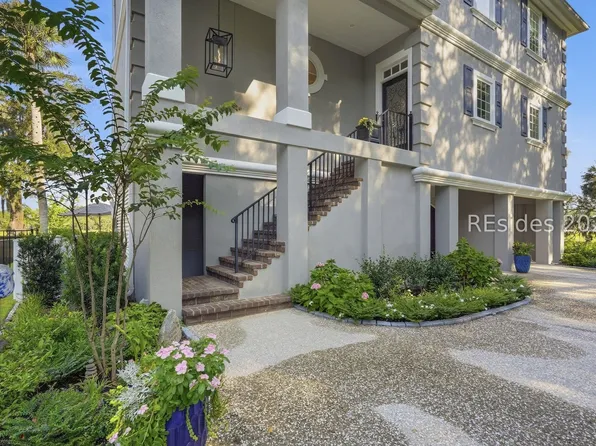 35 Silver Oak Dr, Hilton Head Island, SC 29926