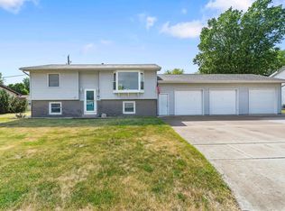 324 Main St, Jesup, IA 50648