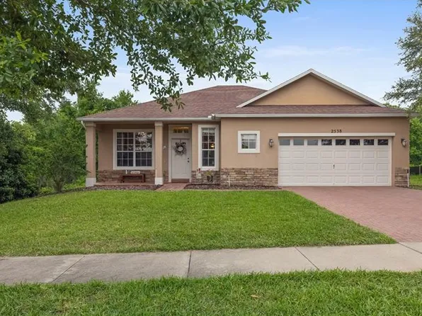 2538 Valhalla Dr, Tavares, FL 32778