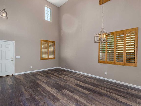 3rd image of 10222 W Hammond Ln