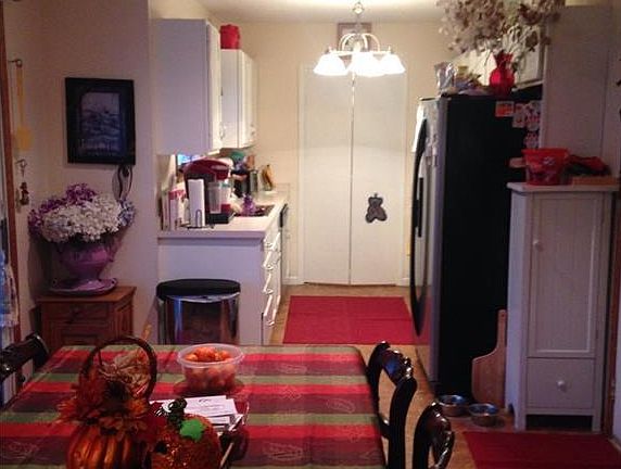 3rd image of 113 Scenicview Dr