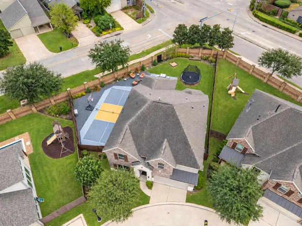 2120 Rosenthal Ln, Houston, TX 77080