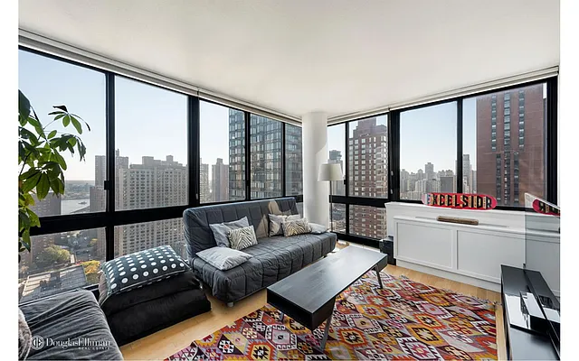 Sold by Douglas Elliman | media 16