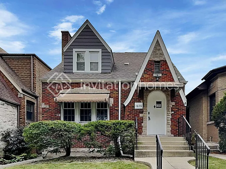 1636 N Nashville Ave — Photo 1