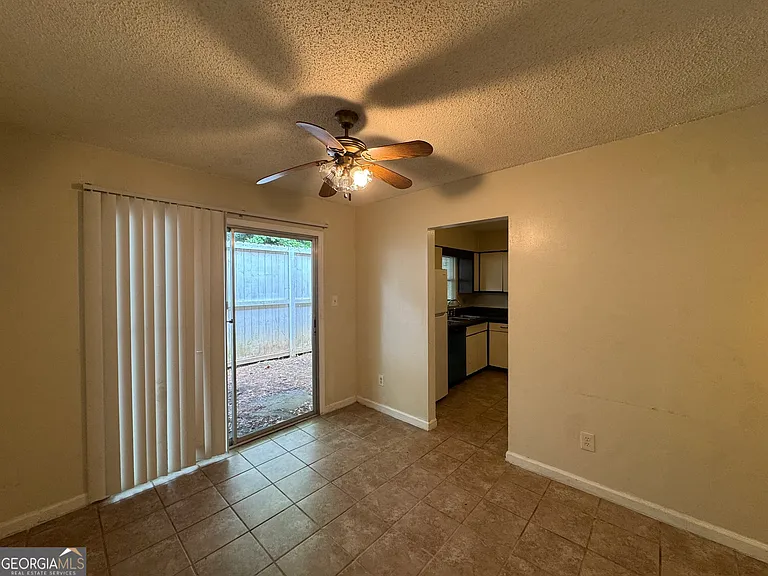 5140 Highpoint Rd #21 — Photo 3