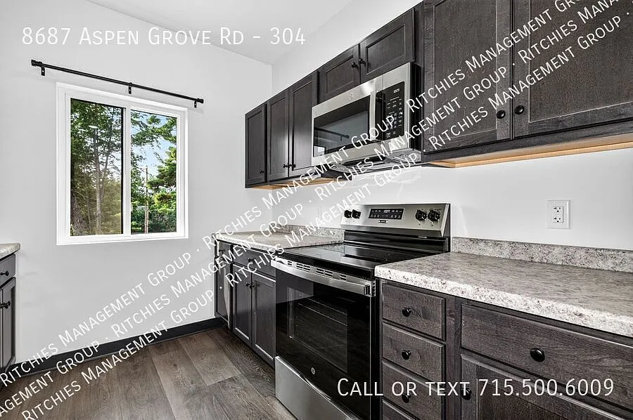 Brand-New Large 2 Bed, 2 Bath Apartment with Garage, Private Entry & In-Unit Laundry — Photo 3