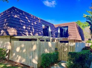 1205 12th Ln, Palm Beach Gardens, FL 33418