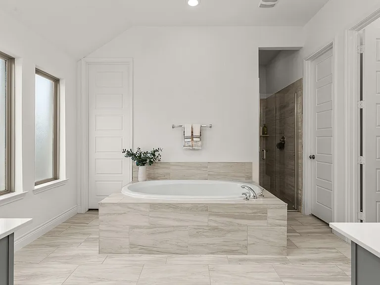 2604 Sueno Point — Photo 37