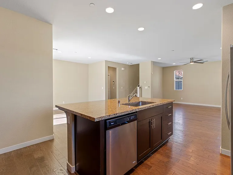 20833 Grapevine Dr — Photo 6