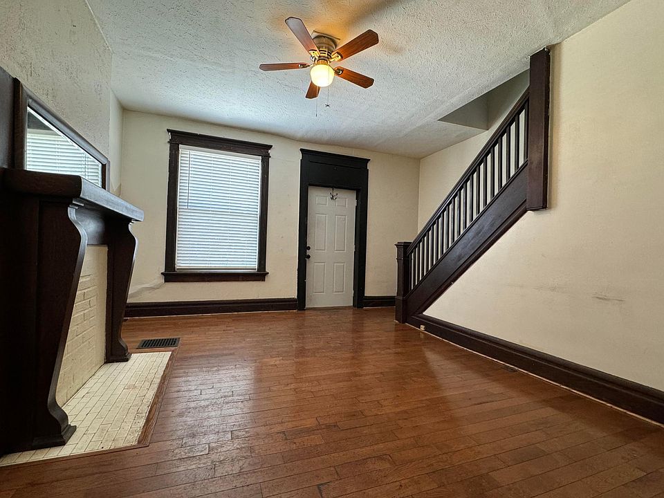 Family room-2
