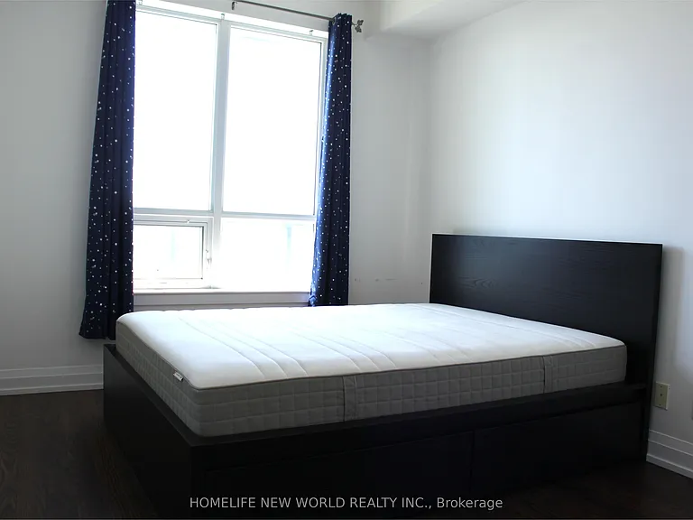 7161 Yonge St #429 — Photo 14