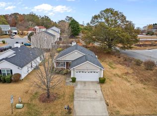 403 Hampton Ridge Dr, Greer, SC 29651