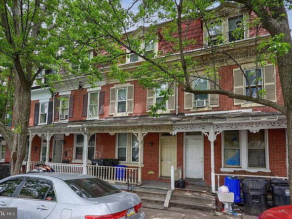 3rd image of 133 Hoerner St