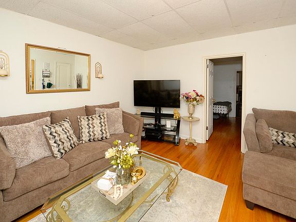 5th image of 61-63 Carmer Ave #1