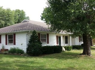 322 Ferguson Ave, Tipton, MO 65081