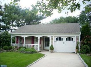 10 Maidstone Pl, Southampton, NJ 08088