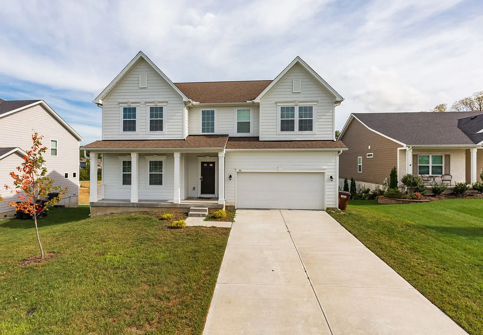 6 bed, 5.5 bath, 3959 sqft, $4,605 — Photo 2