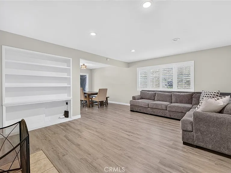23547 Decorah Rd — Photo 7