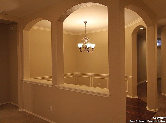 3rd image of 2066 Belvedere Ct
